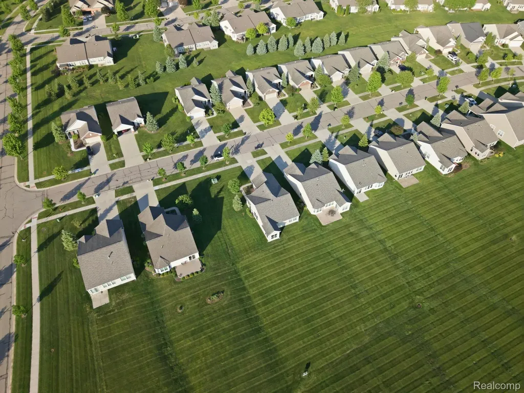 9370 Sand Hill Drive Grand Blanc Charter Township MI 48439