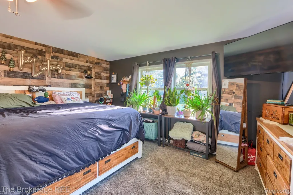 6288 Porter Road Grand Blanc Charter Township MI 48439