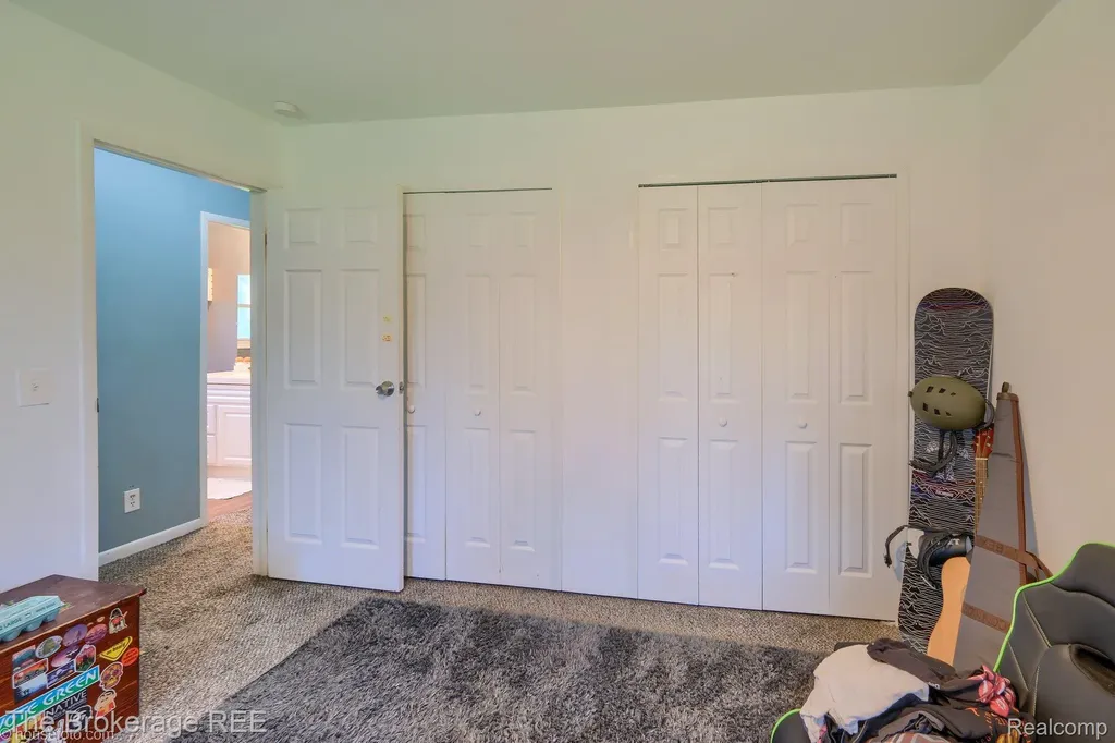 6288 Porter Road Grand Blanc Charter Township MI 48439