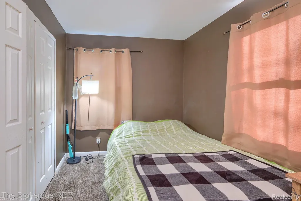 6288 Porter Road Grand Blanc Charter Township MI 48439