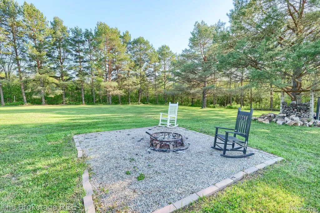 6288 Porter Road Grand Blanc Charter Township MI 48439