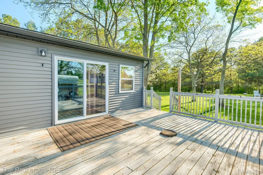 6288 Porter Road Grand Blanc Charter Township MI 48439
