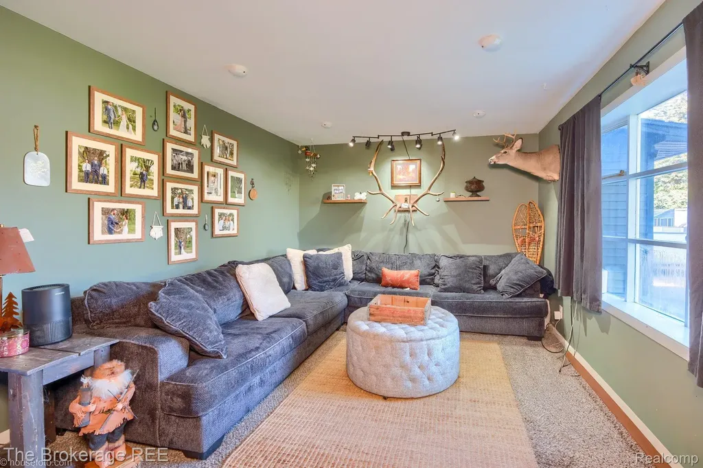 6288 Porter Road Grand Blanc Charter Township MI 48439