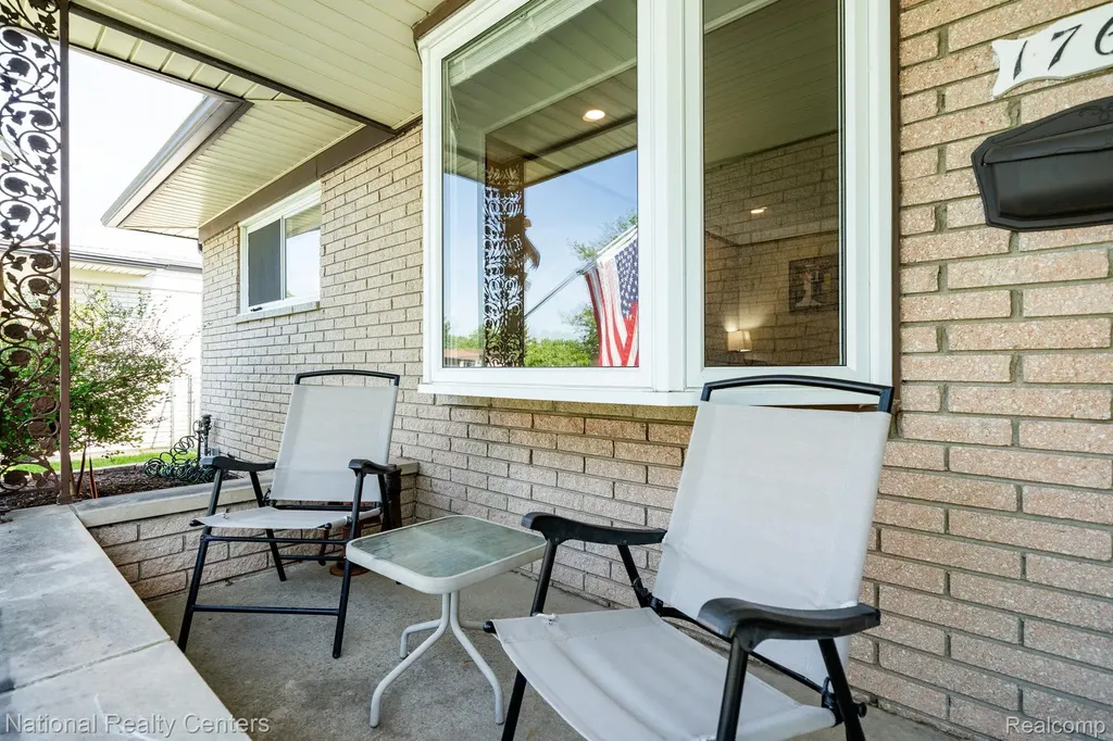 1760 Westwood Drive Madison Heights City MI 48071