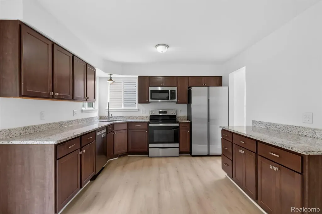 3457 Ashburnam Ann Arbor City MI 48105