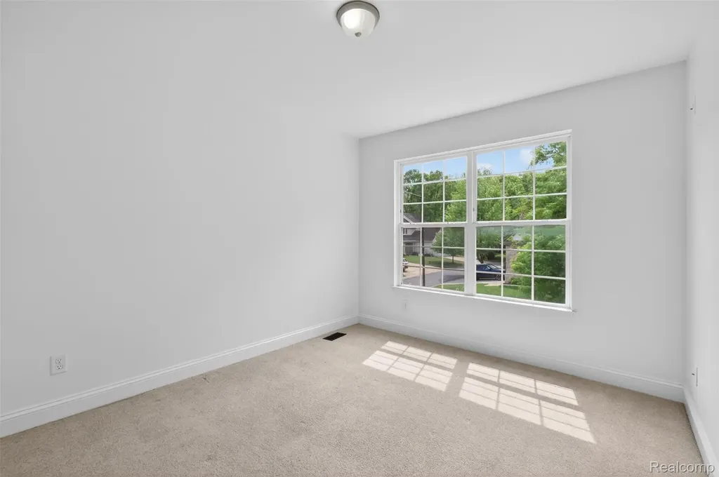 3457 Ashburnam Ann Arbor City MI 48105