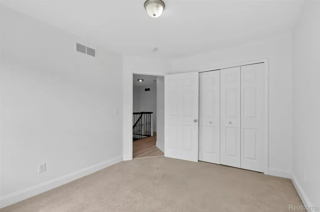 3457 Ashburnam Ann Arbor City MI 48105
