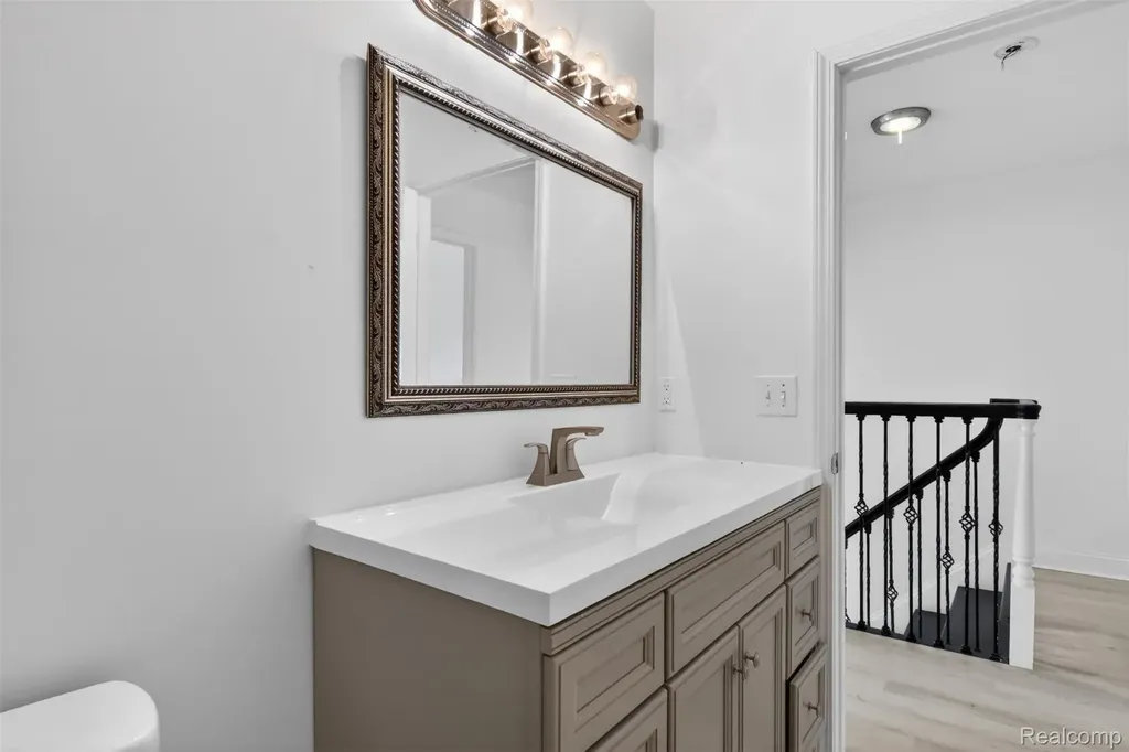 3457 Ashburnam Ann Arbor City MI 48105