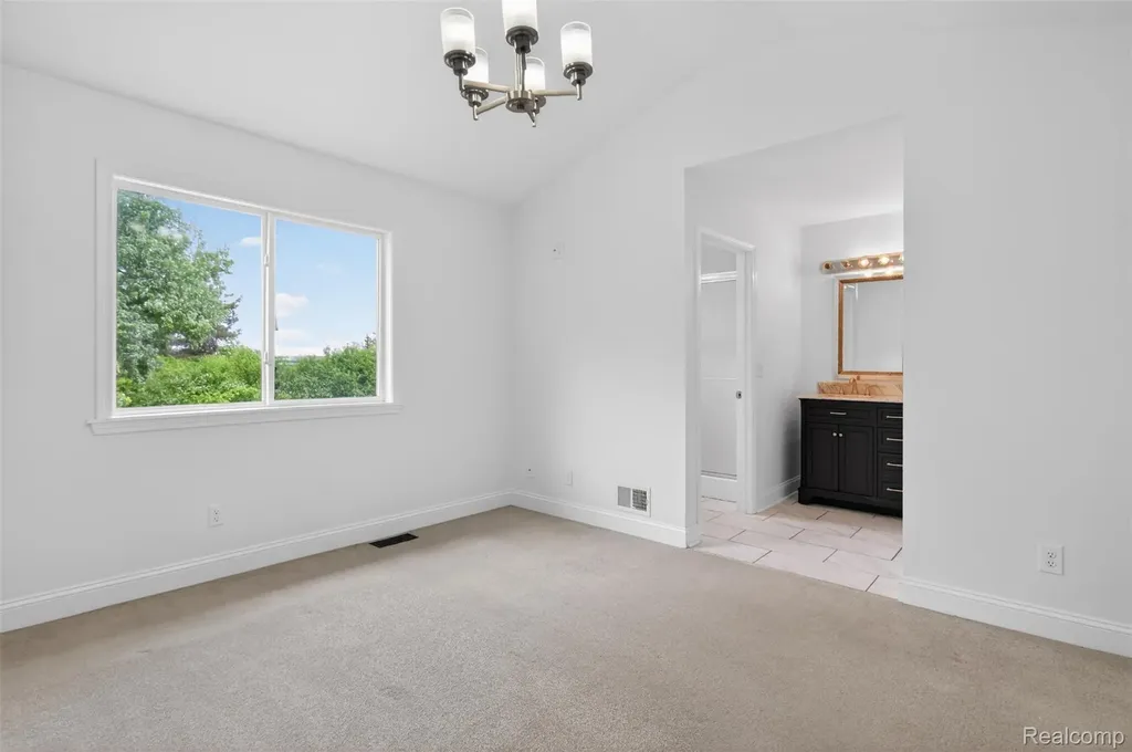 3457 Ashburnam Ann Arbor City MI 48105