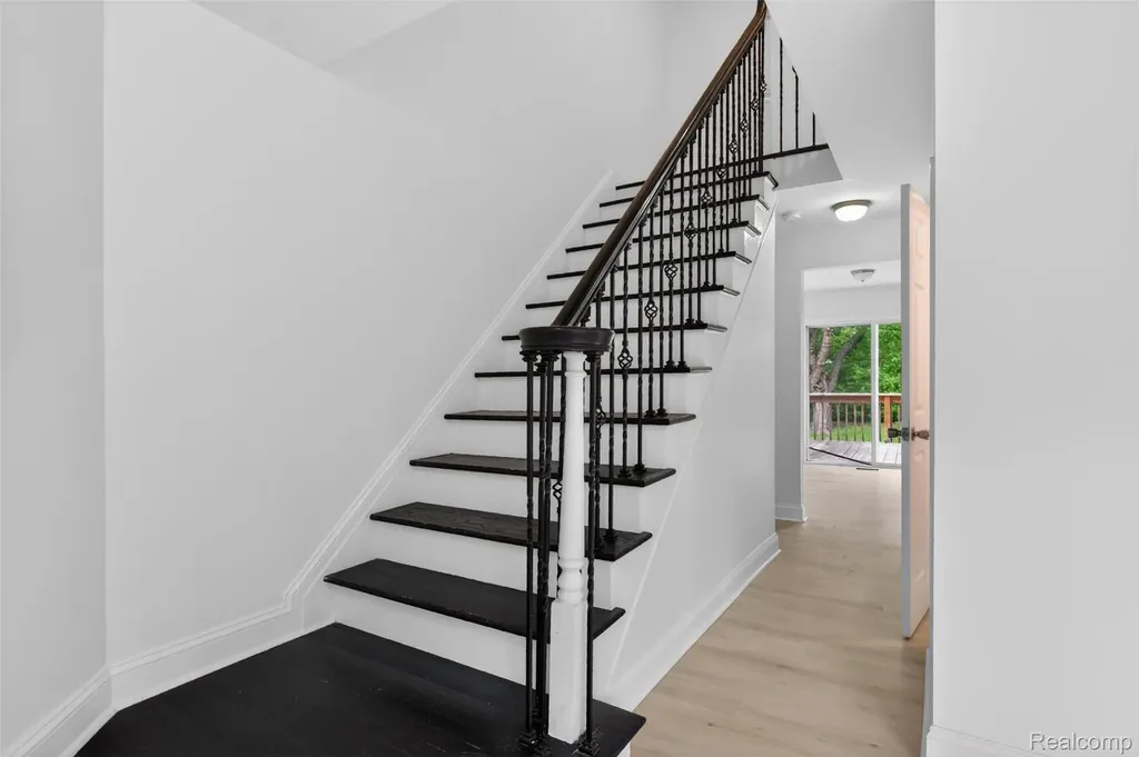 3457 Ashburnam Ann Arbor City MI 48105