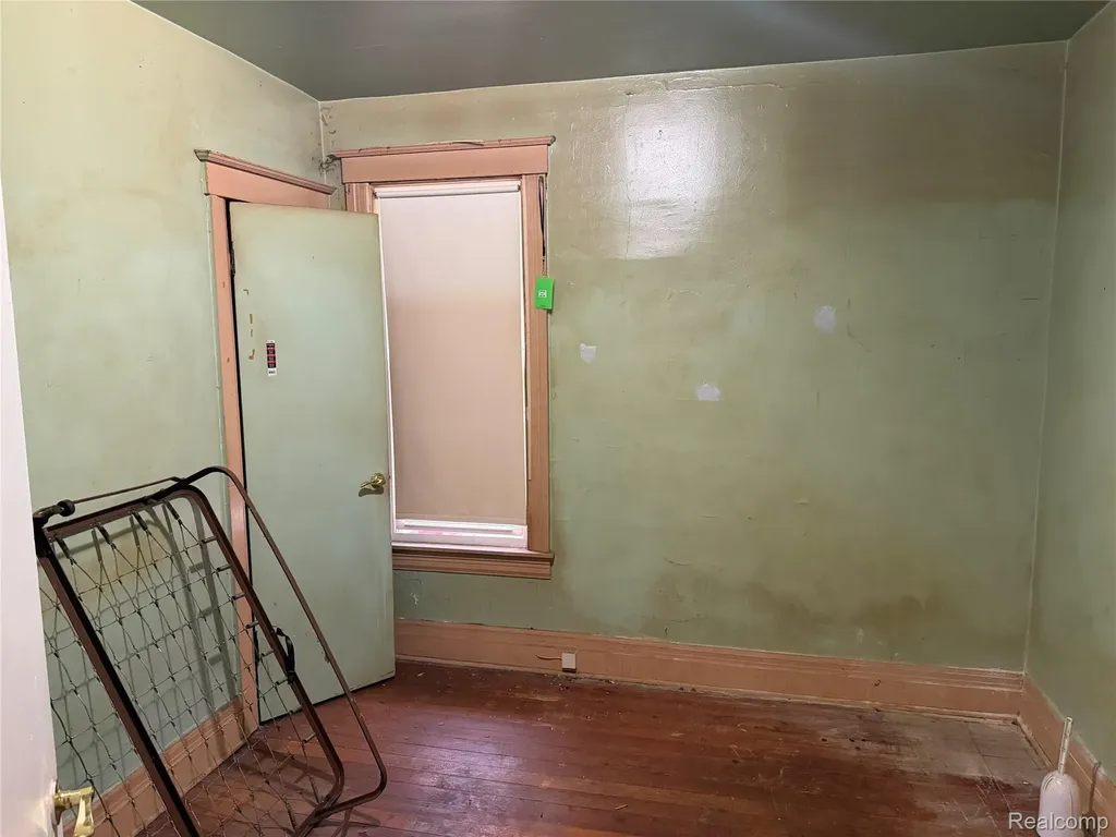 7743 E Canfield Street Detroit City MI 48214