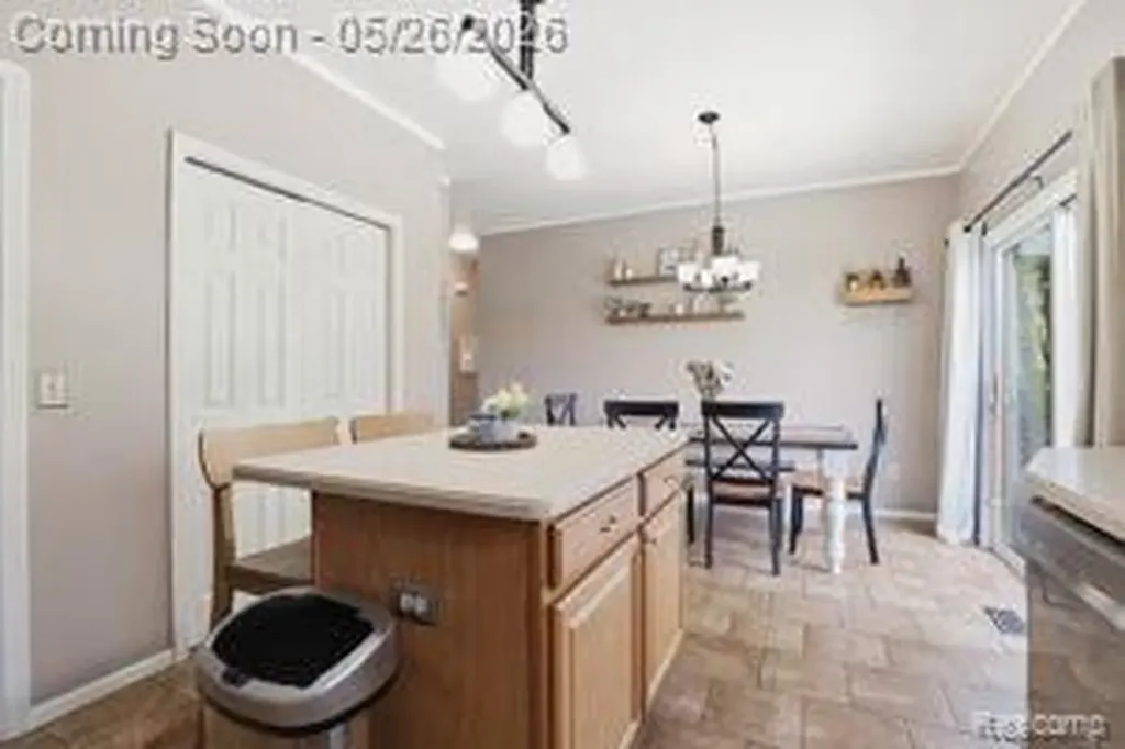 2389 Golfview Circle Fenton Charter Township MI 48430