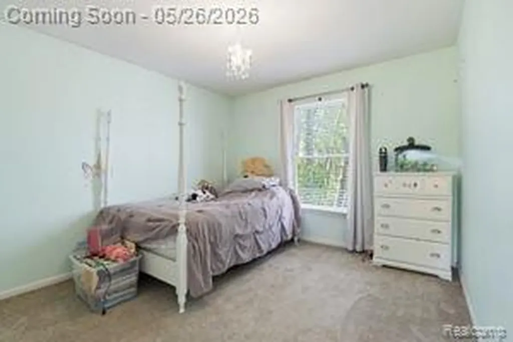 2389 Golfview Circle Fenton Charter Township MI 48430