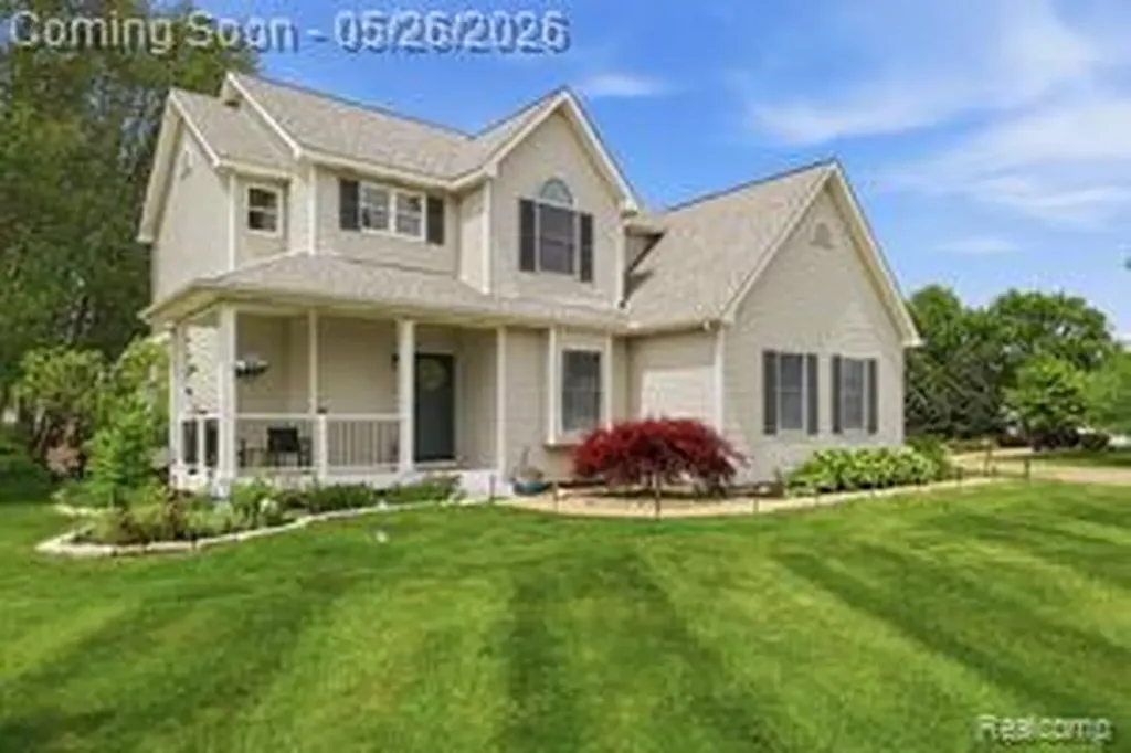 2389 Golfview Circle Fenton Charter Township MI 48430