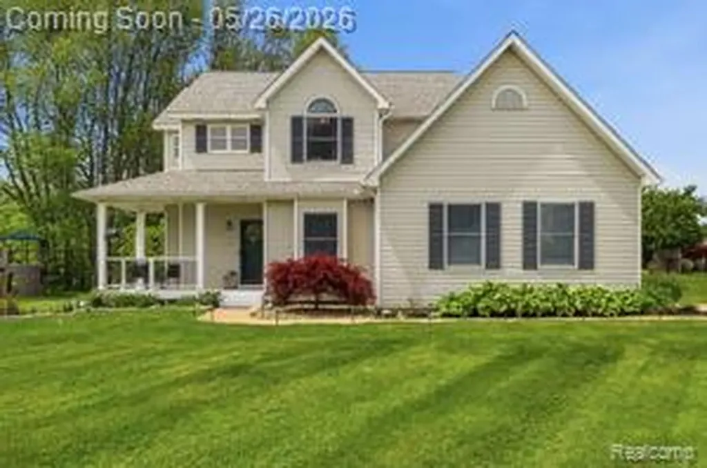 2389 Golfview Circle Fenton Charter Township MI 48430