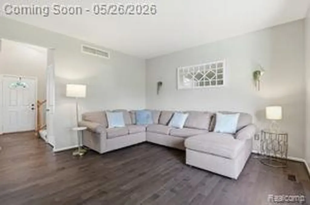 2389 Golfview Circle Fenton Charter Township MI 48430