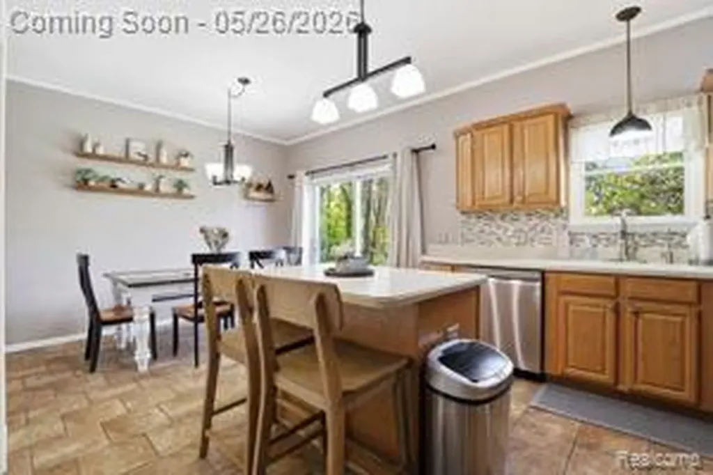 2389 Golfview Circle Fenton Charter Township MI 48430