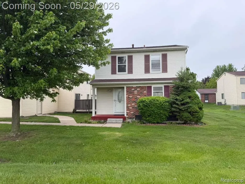 2824 Roundtree Drive Troy City MI 48083