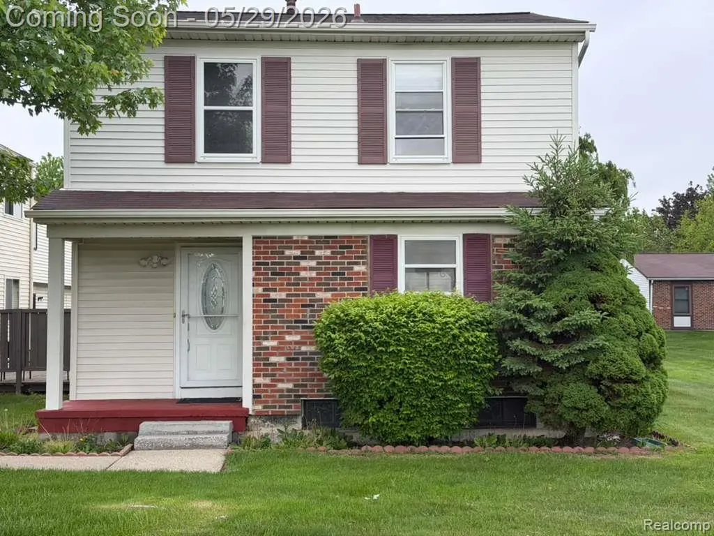 2824 Roundtree Drive Troy City MI 48083