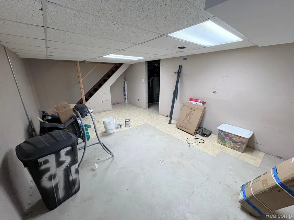 7595 Woodview Drive Waterford Charter Township MI 48327