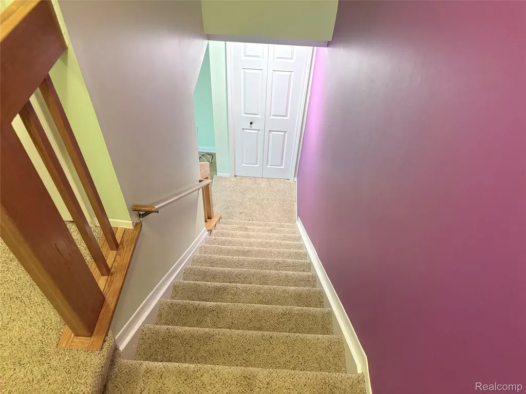 7595 Woodview Drive Waterford Charter Township MI 48327