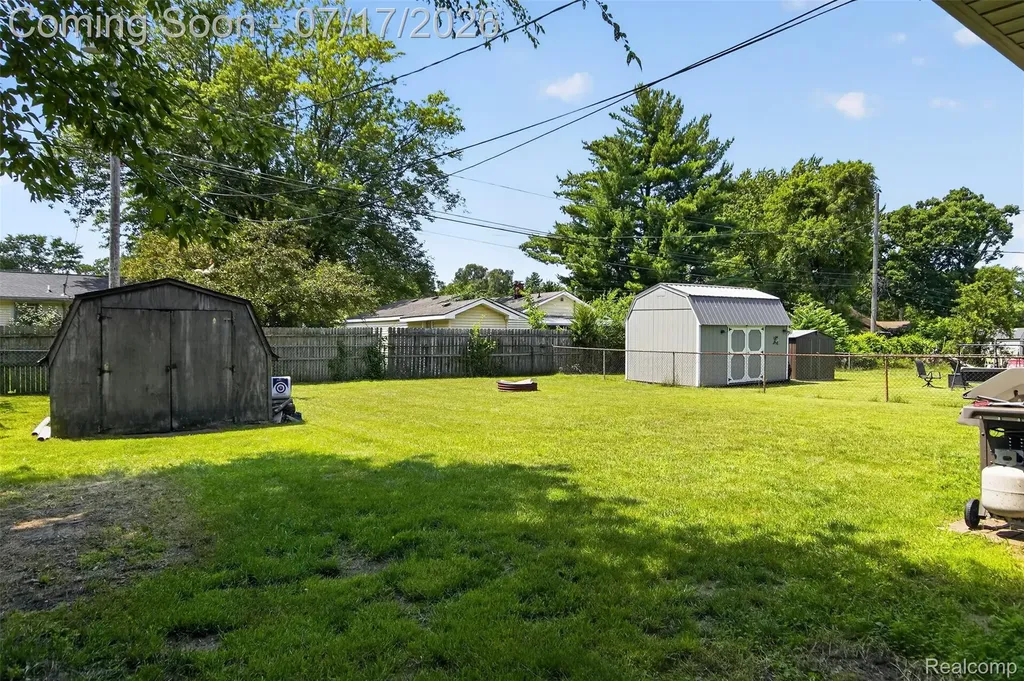 3045 Fisher Avenue Commerce Charter Township MI 48390
