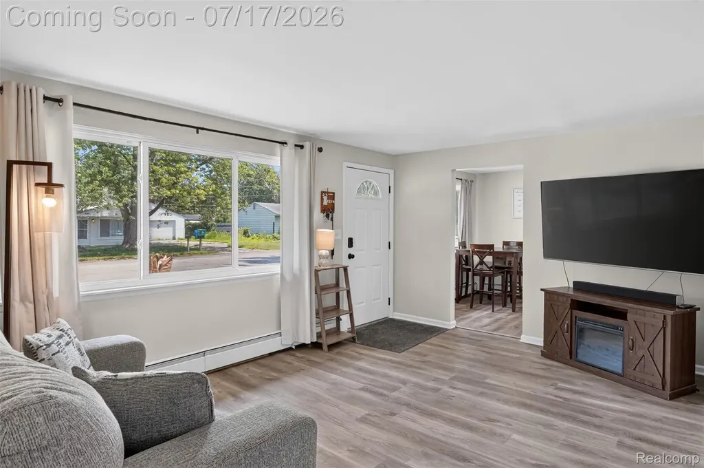 3045 Fisher Avenue Commerce Charter Township MI 48390