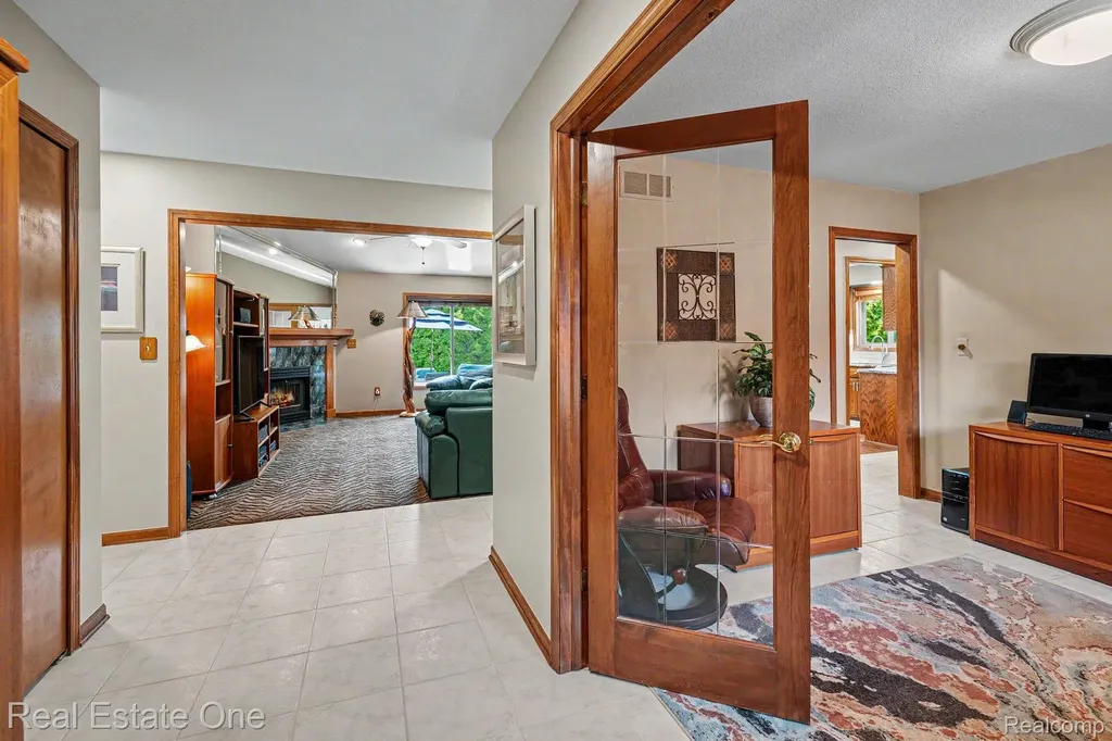 14972 River View Court Sterling Heights City MI 48313
