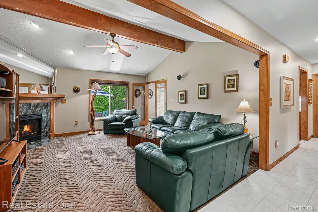 14972 River View Court Sterling Heights City MI 48313