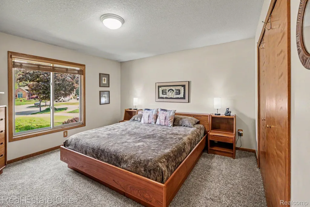 14972 River View Court Sterling Heights City MI 48313