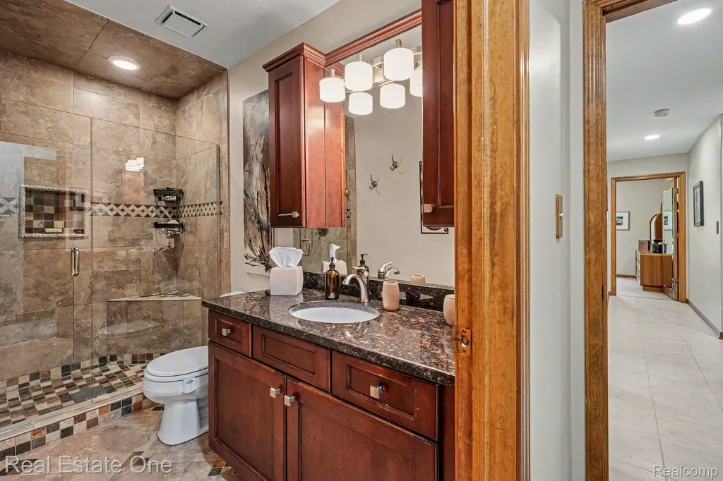 14972 River View Court Sterling Heights City MI 48313