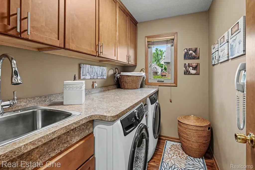 14972 River View Court Sterling Heights City MI 48313