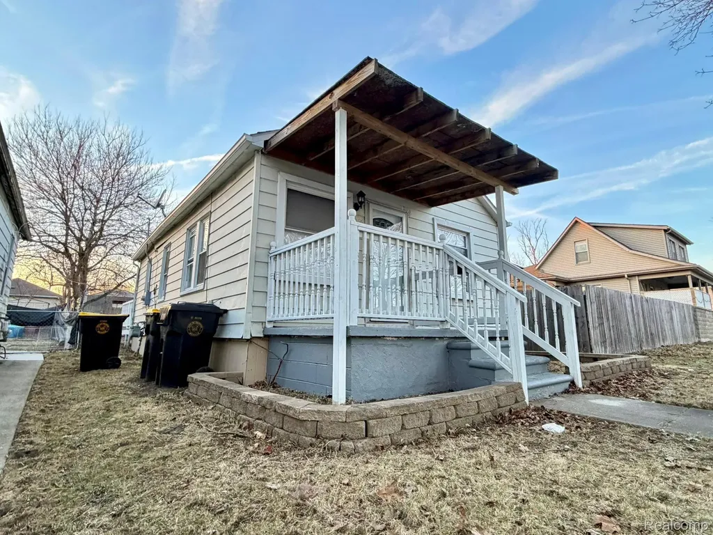 2396 Superior Street Trenton City MI 48183