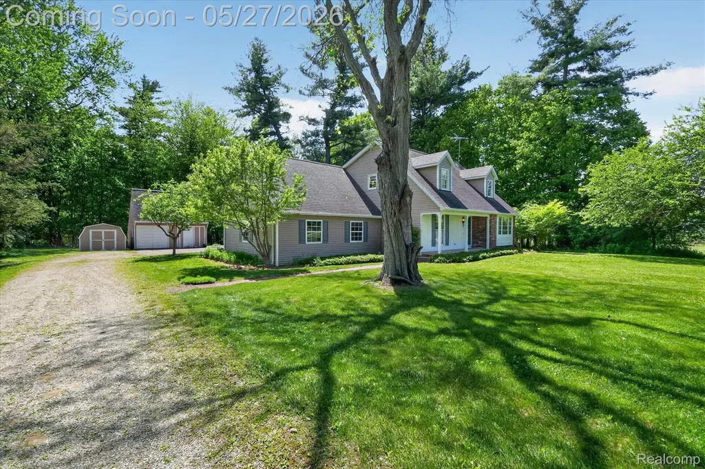 2240 Peppermill Road Lapeer Township MI 48446