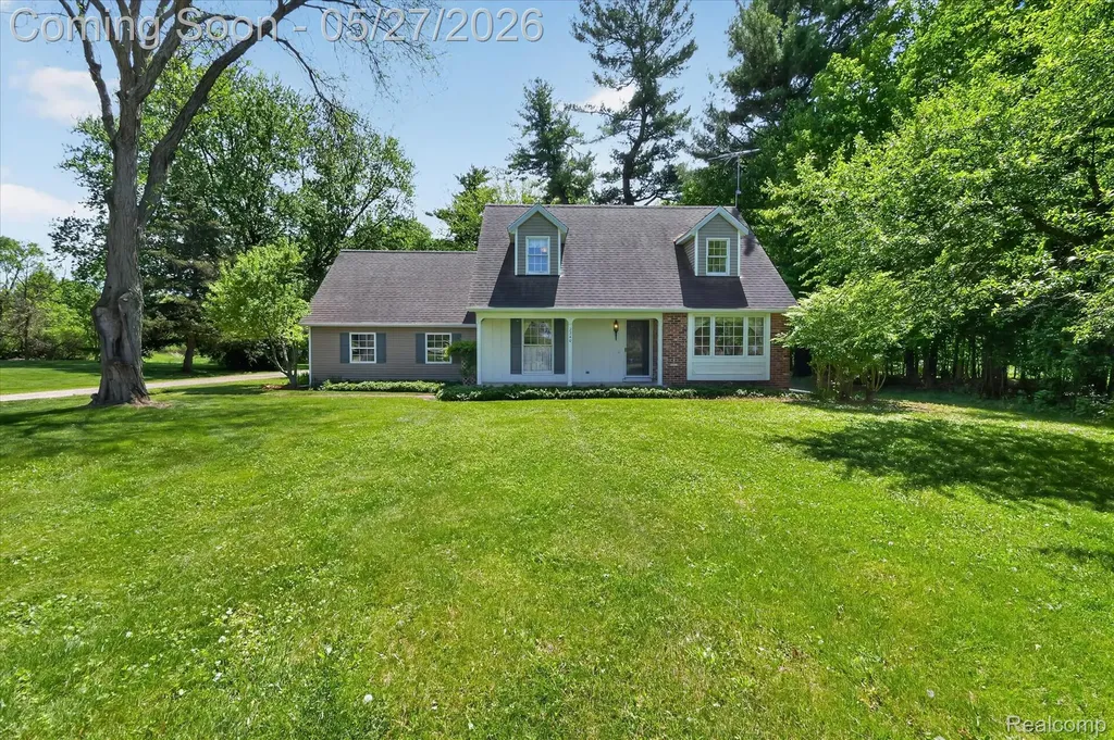 2240 Peppermill Road Lapeer Township MI 48446