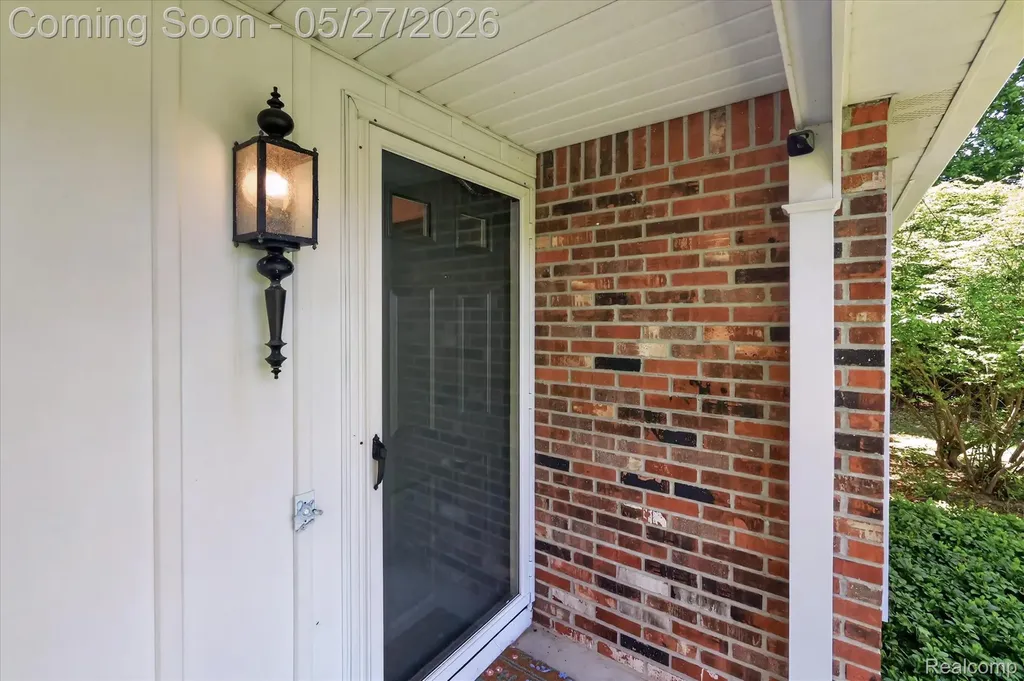 2240 Peppermill Road Lapeer Township MI 48446