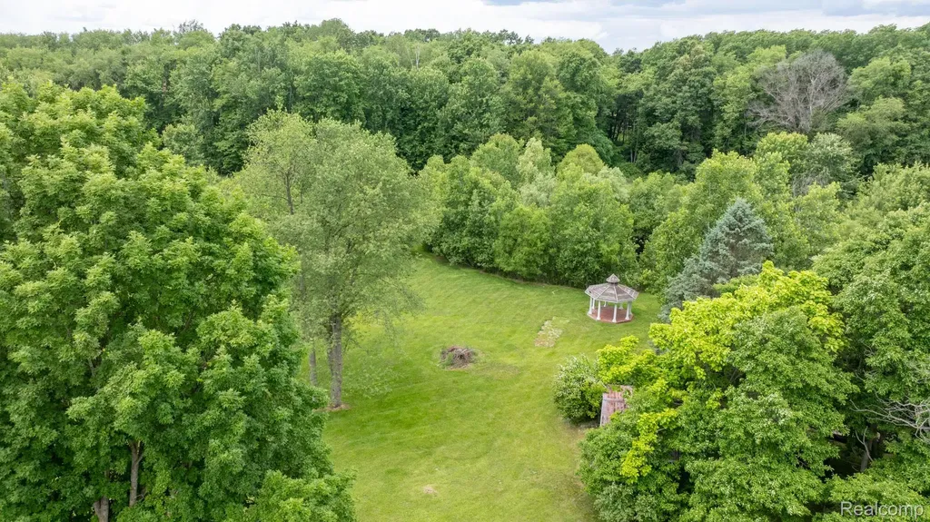 7333 Toma Road Dexter Township MI 48130