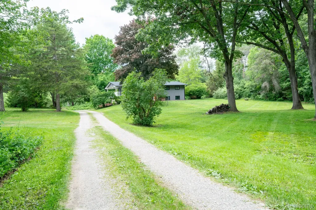 7333 Toma Road Dexter Township MI 48130