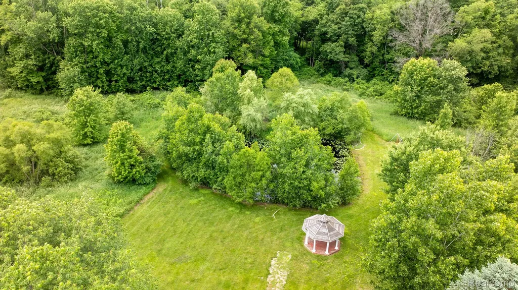 7333 Toma Road Dexter Township MI 48130