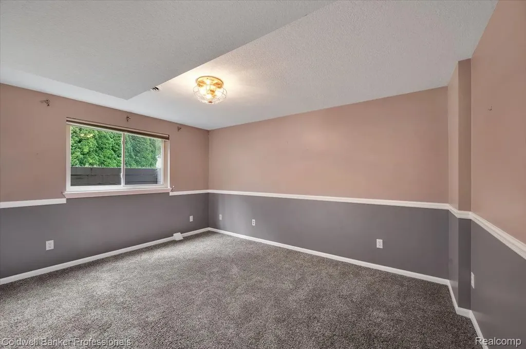 604 Carriage Way Davison City MI 48423