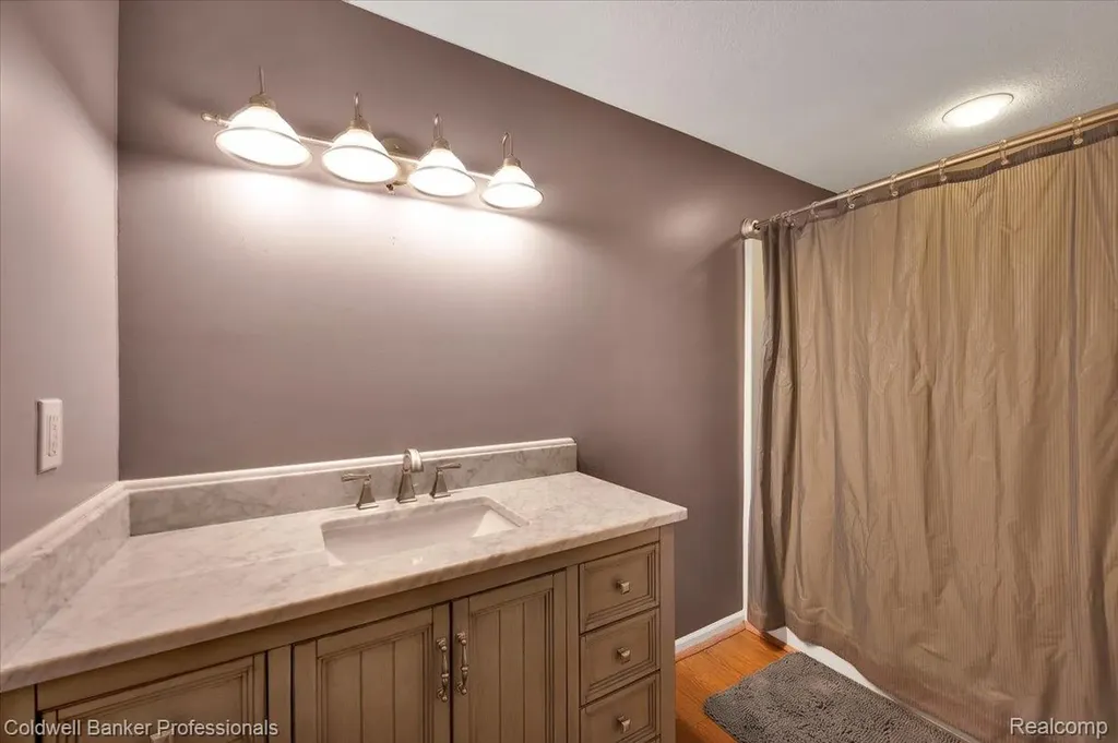 604 Carriage Way Davison City MI 48423