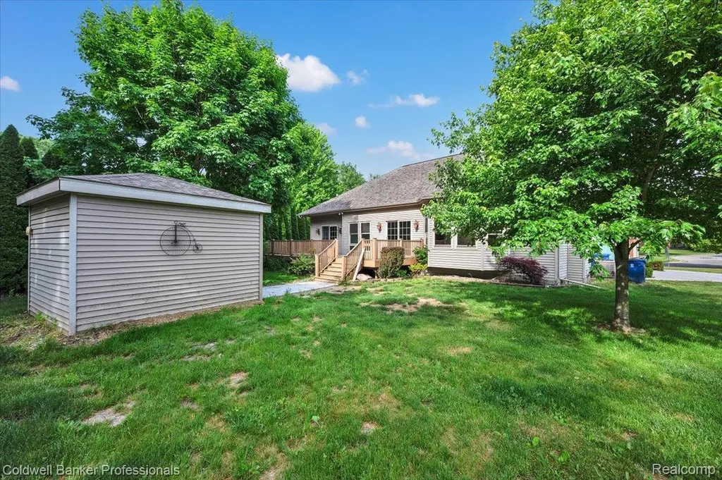 604 Carriage Way Davison City MI 48423