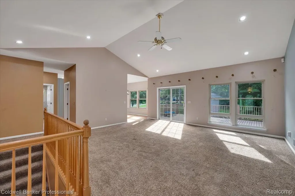 604 Carriage Way Davison City MI 48423