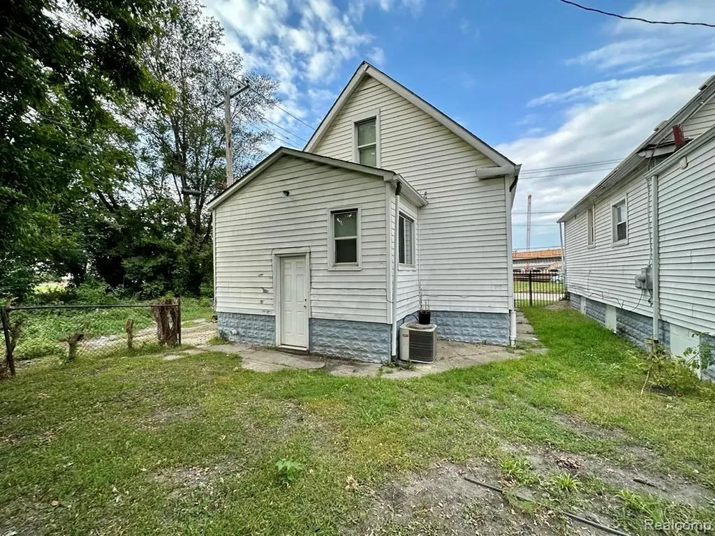 334 Cavalry Street Detroit City MI 48209