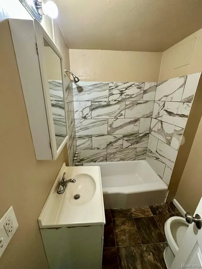334 Cavalry Street Detroit City MI 48209