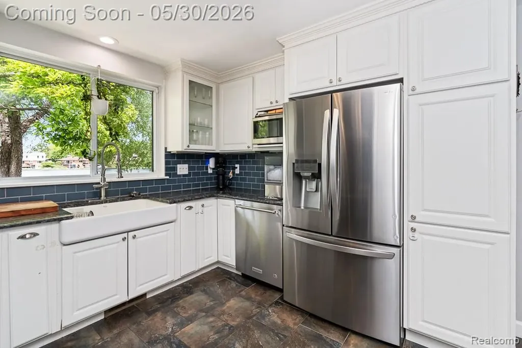 1847 Lyster Lane Troy City MI 48085