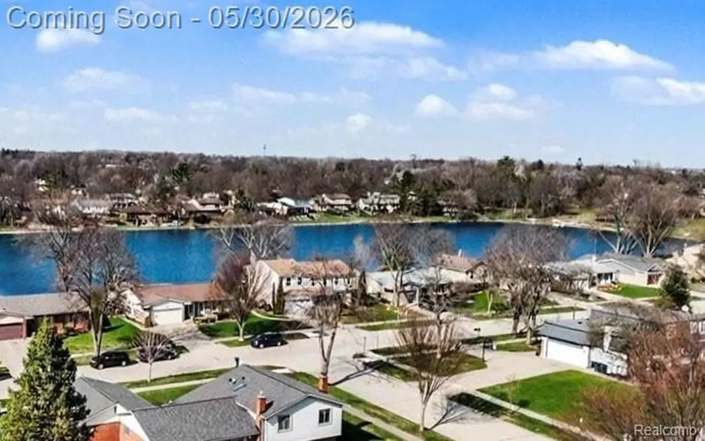 1847 Lyster Lane Troy City MI 48085