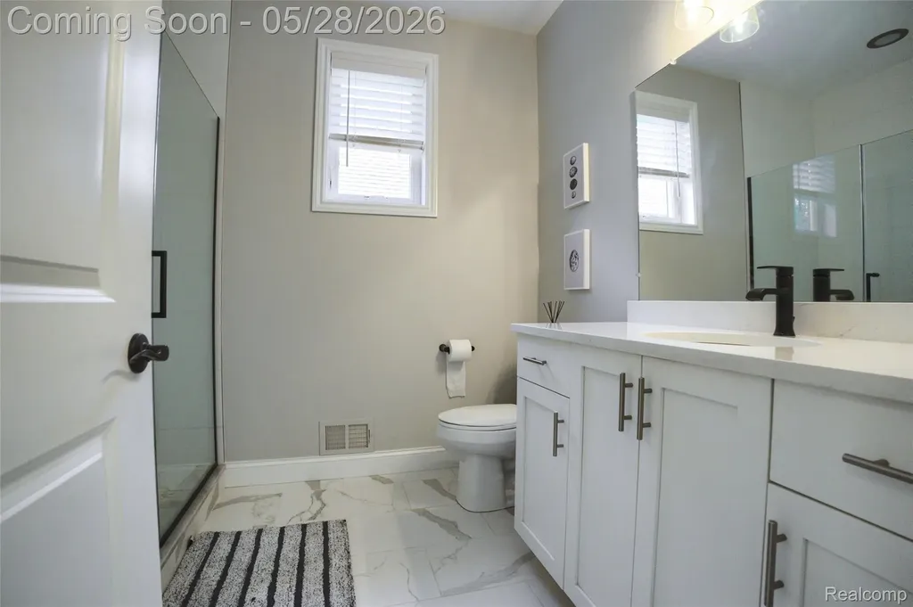 54311 Lawson Creek Drive Shelby Charter Township MI 48316