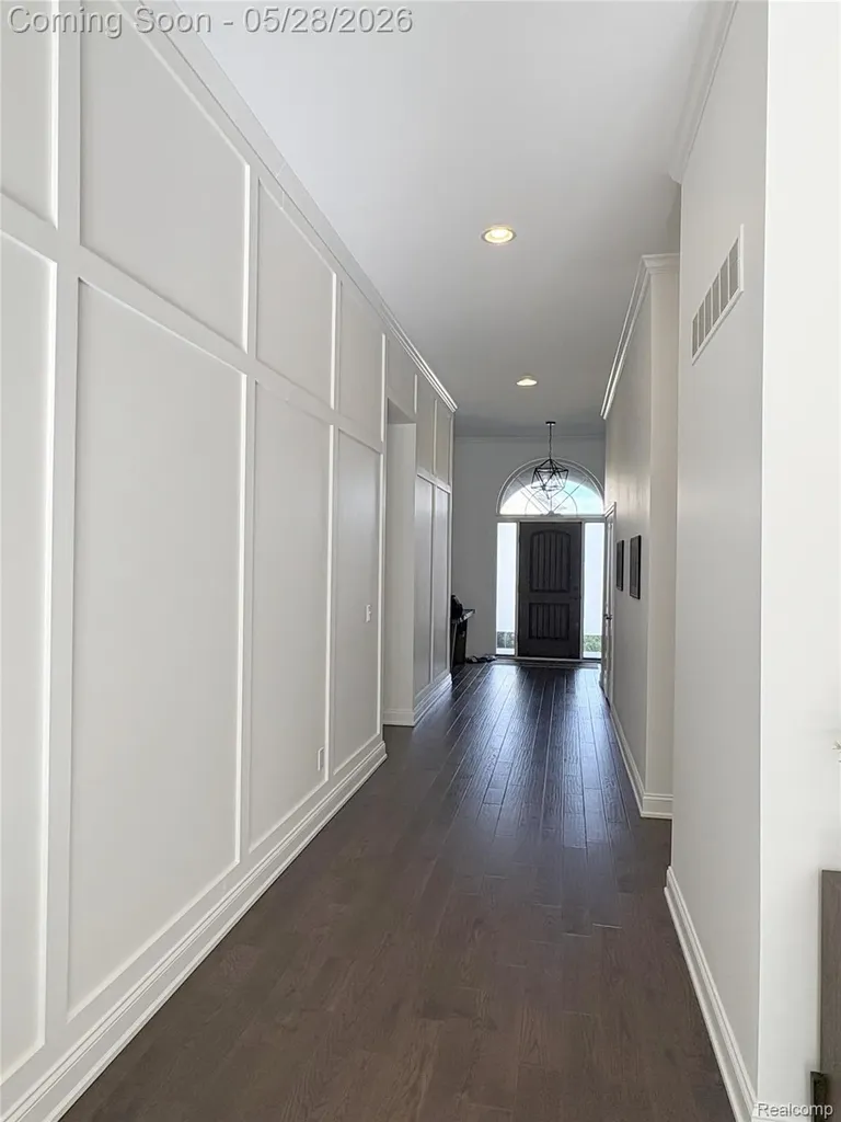 54311 Lawson Creek Drive Shelby Charter Township MI 48316