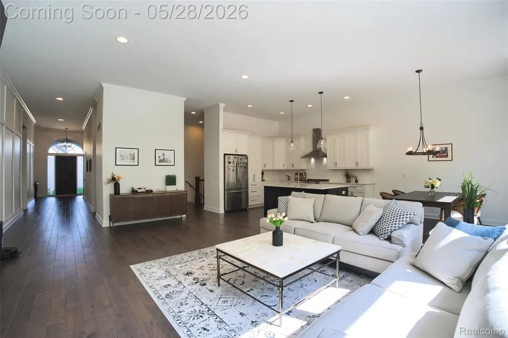 54311 Lawson Creek Drive Shelby Charter Township MI 48316